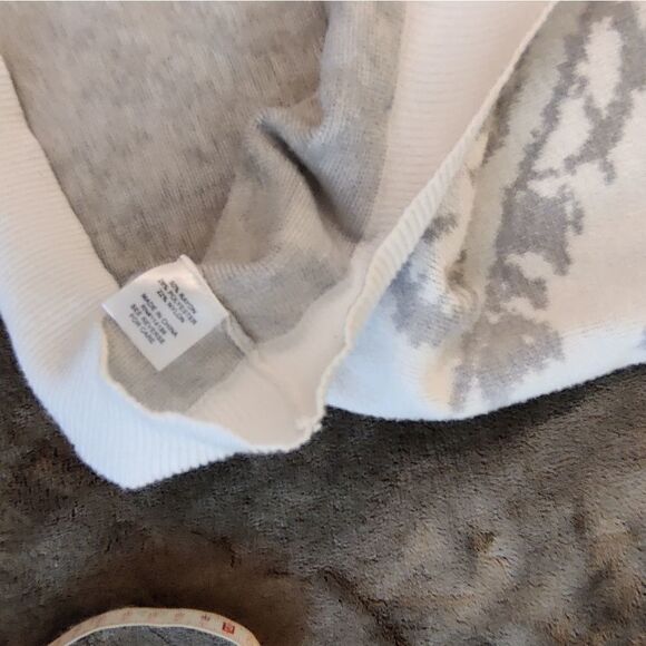 🆕️ Peyton Primrose Sweater size xl - Picture 3 of 7